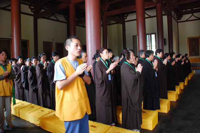 大安法师:念佛治愈肺结核、食道癌--如是的空间